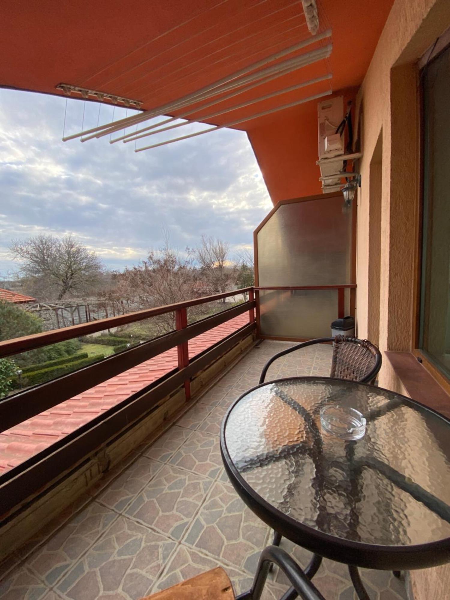 Guest Rooms Wild Duck Ezerets Exterior foto